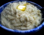 Need An Easy Thanksgiving Side Dish?  Try These Slow Cooked Mashed Potatoes