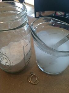 How to clean rings at home 