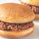 slow cooker sloppy joes on bun