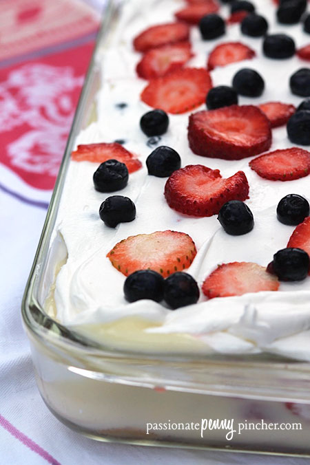 Strawberry Icebox Cake with Golden Oreos 