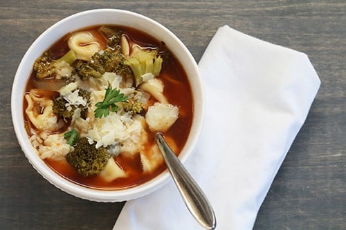 Slow Cooker Vegetable Tortellini Soup