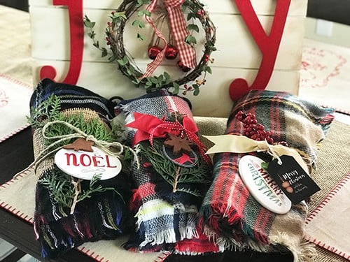 Genius Teacher Christmas Gift! Struggling to find inexpensive but still valuable gifts for everyone on your list? Check out this affordable and easy gift idea now!