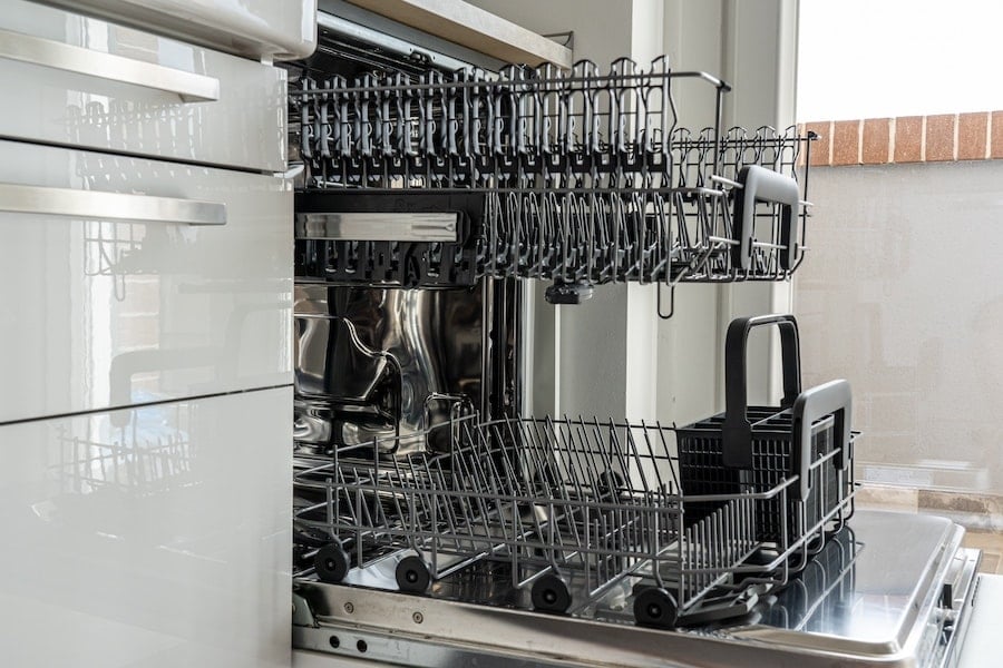 How to clean a dishwasher and dishwasher filtere 