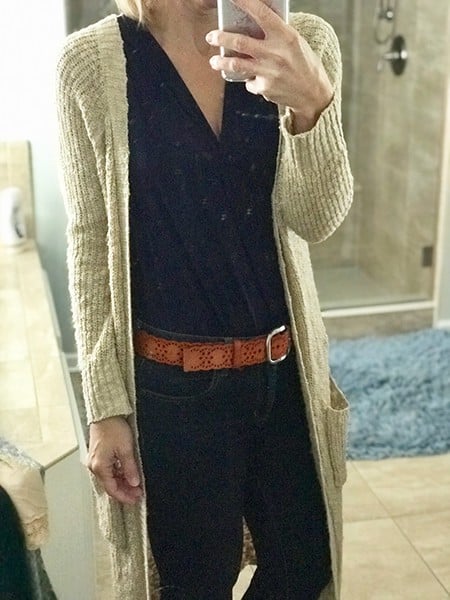 Each month I do a live Stitch Fix Review and unboxing to show you what kinds of outfits they're putting together for me - here's what I thought this month!