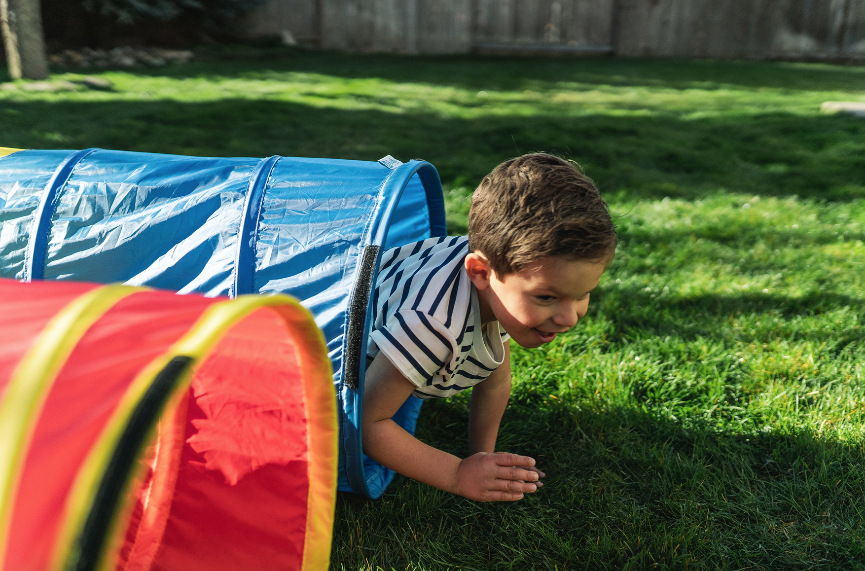 play tunnel