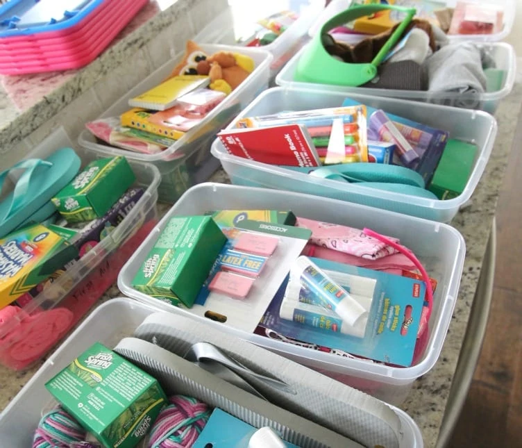 Operation Christmas Child Shoeboxes OCC Make complete fishing kits for boys  10-14!￼ 