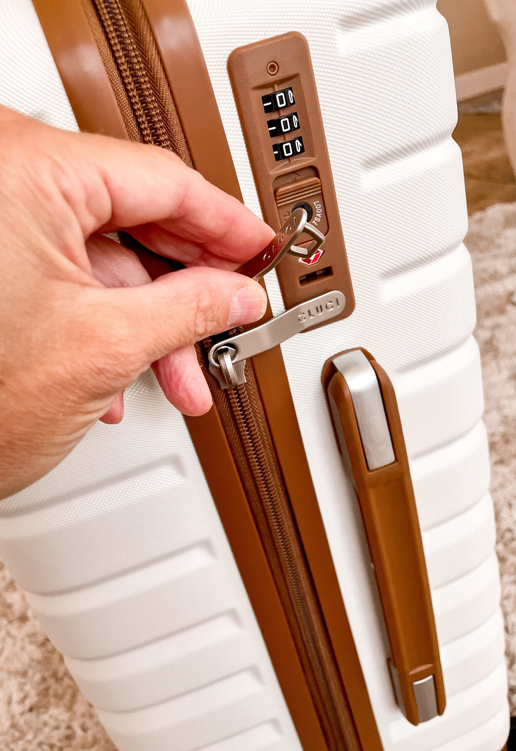 cluci travel bag