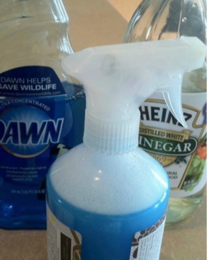 Soap Scum Remover for Spring Cleaning