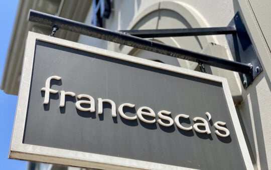 Francesca's store front