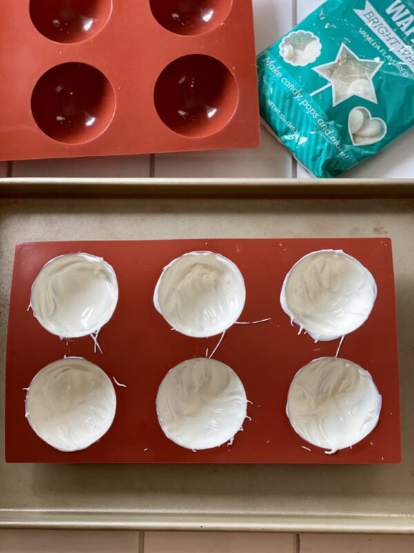 How To Make Hot Chocolate Bombs