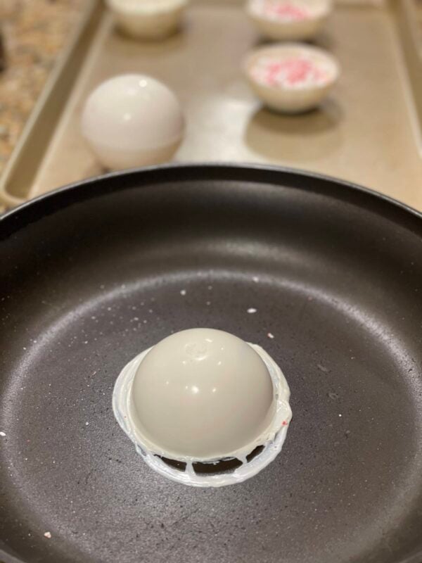 How To Make Hot Chocolate Bombs