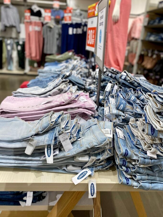 oldnavytonsof jeans