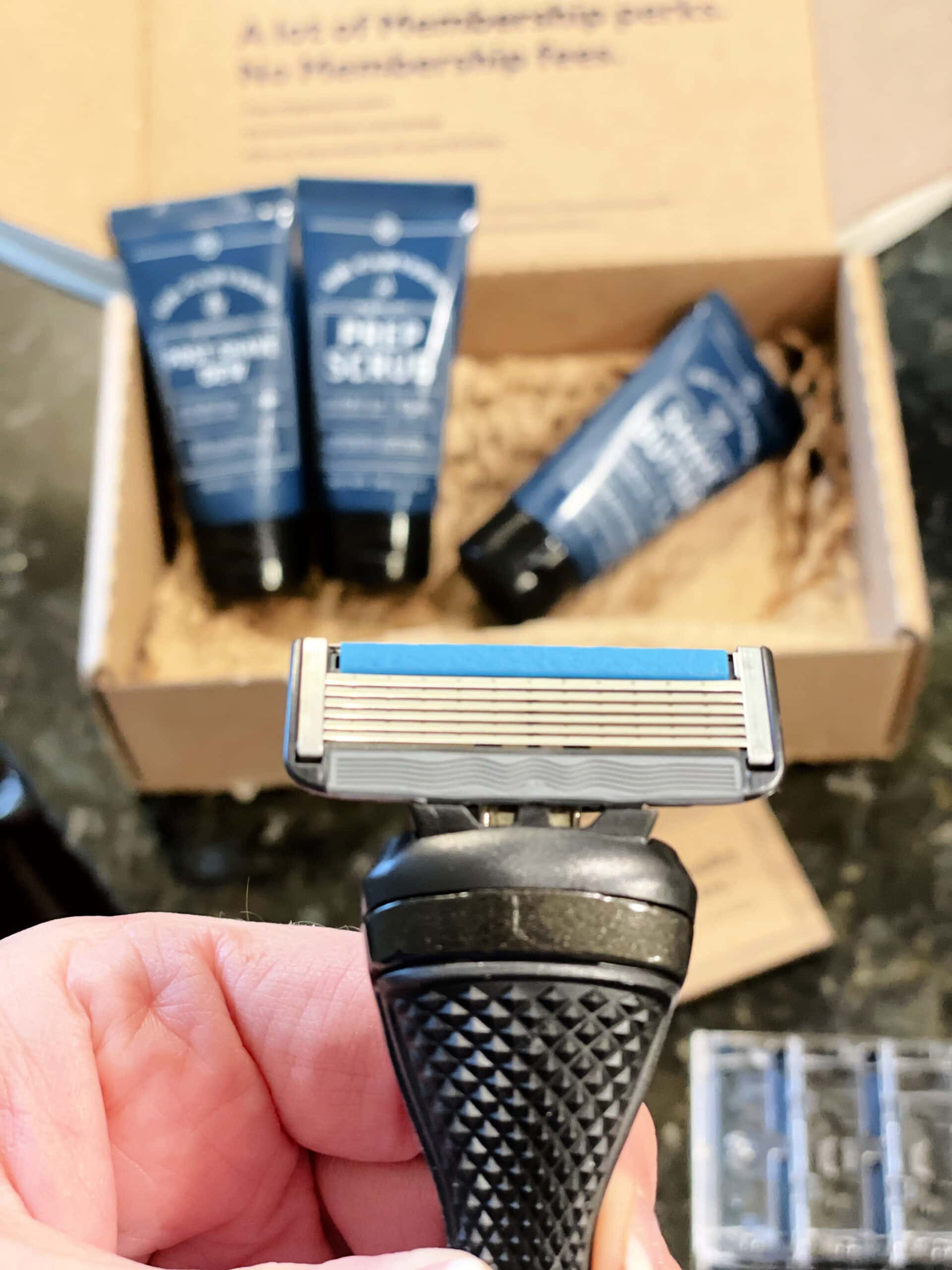 dollar shave club box