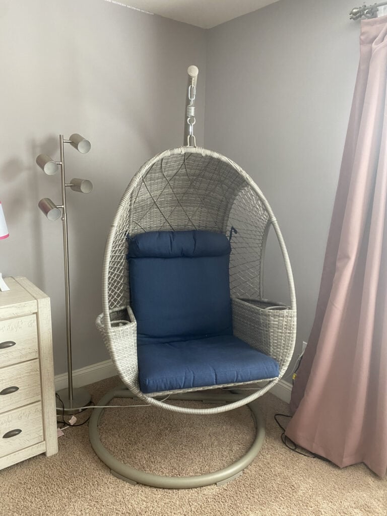egg accent chair on 10 Egg Chairs We Love Mother S Day Giveaway Winner Announced