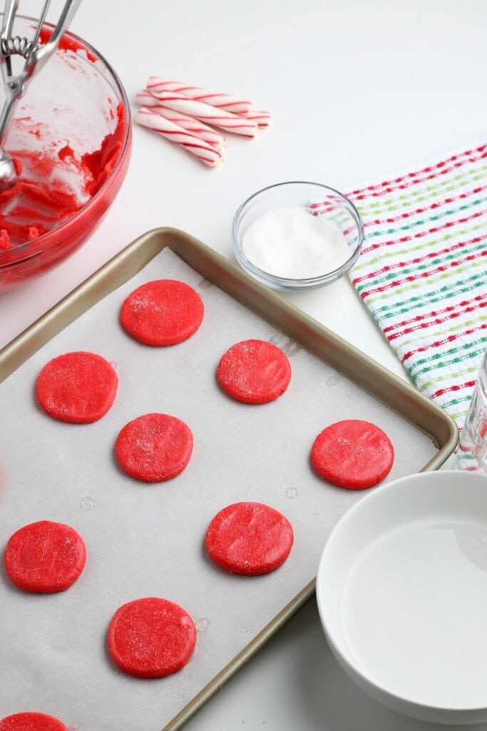 baking sheet red cookies