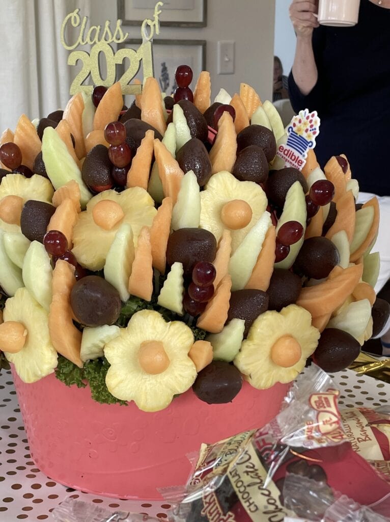 Edible Arrangements with Graduation Pick 