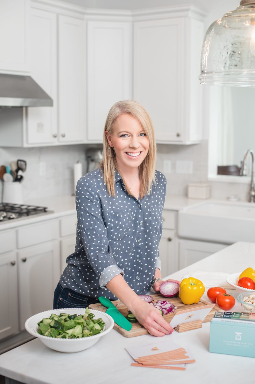 Low calorie menu box with Laurie cooking