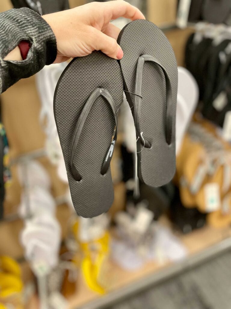 target flip flops in black