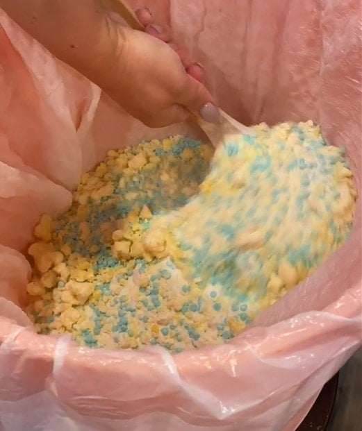 mixing homemade laundry detergent