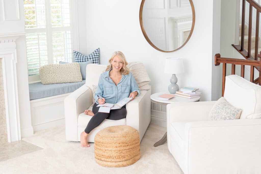 Laurie writing in Pocket Planner