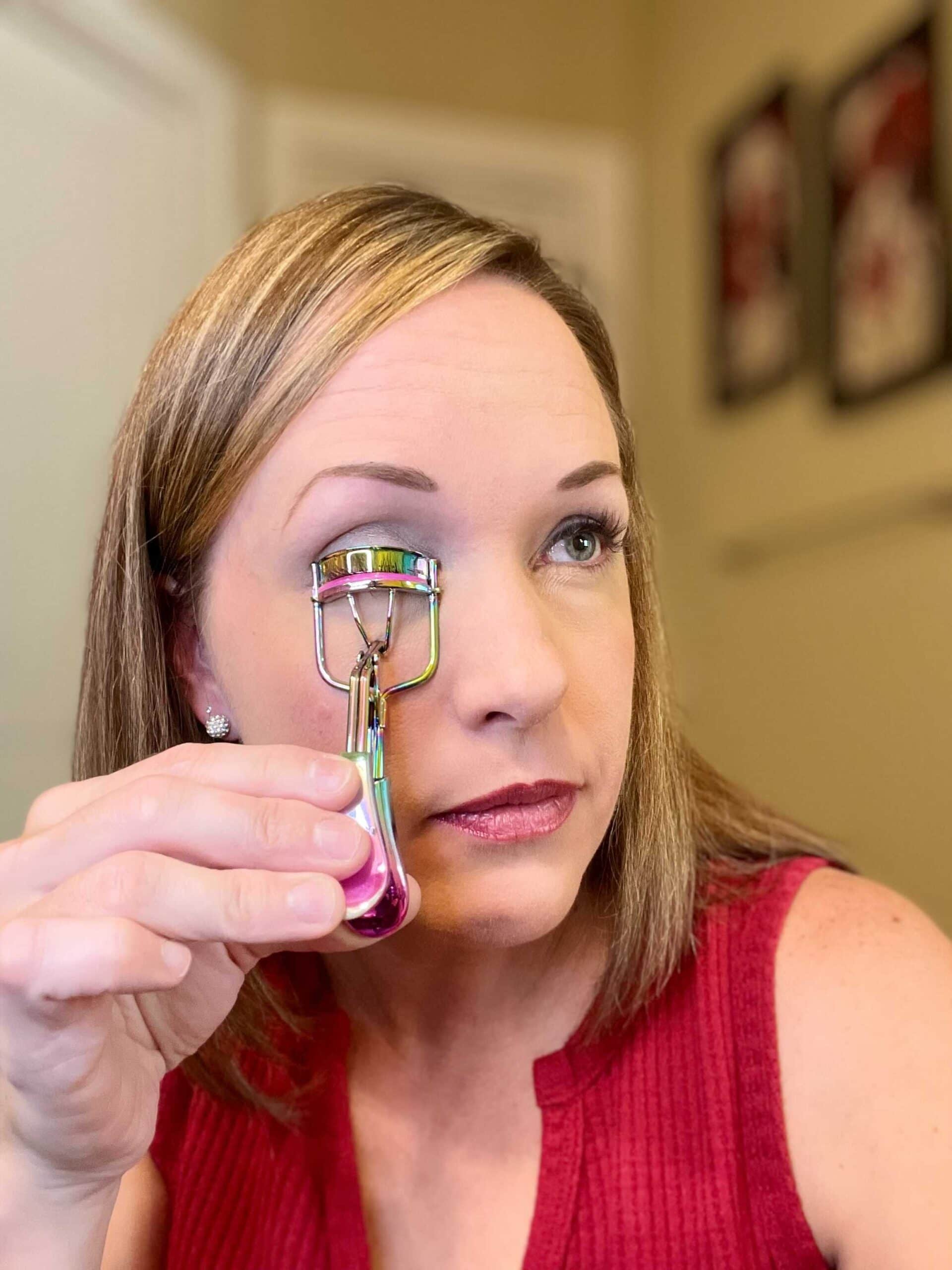 eyelash curler