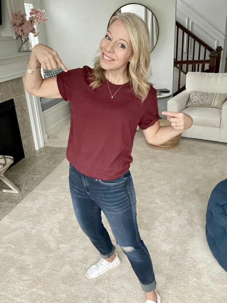 Laurie in T Shirt and Jeans