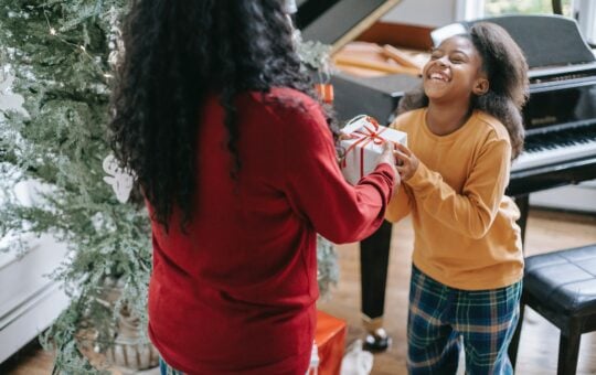 giving gift from amazon wish list