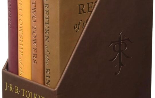 the hobbit and lord of the rings deluxe pocket boxed set