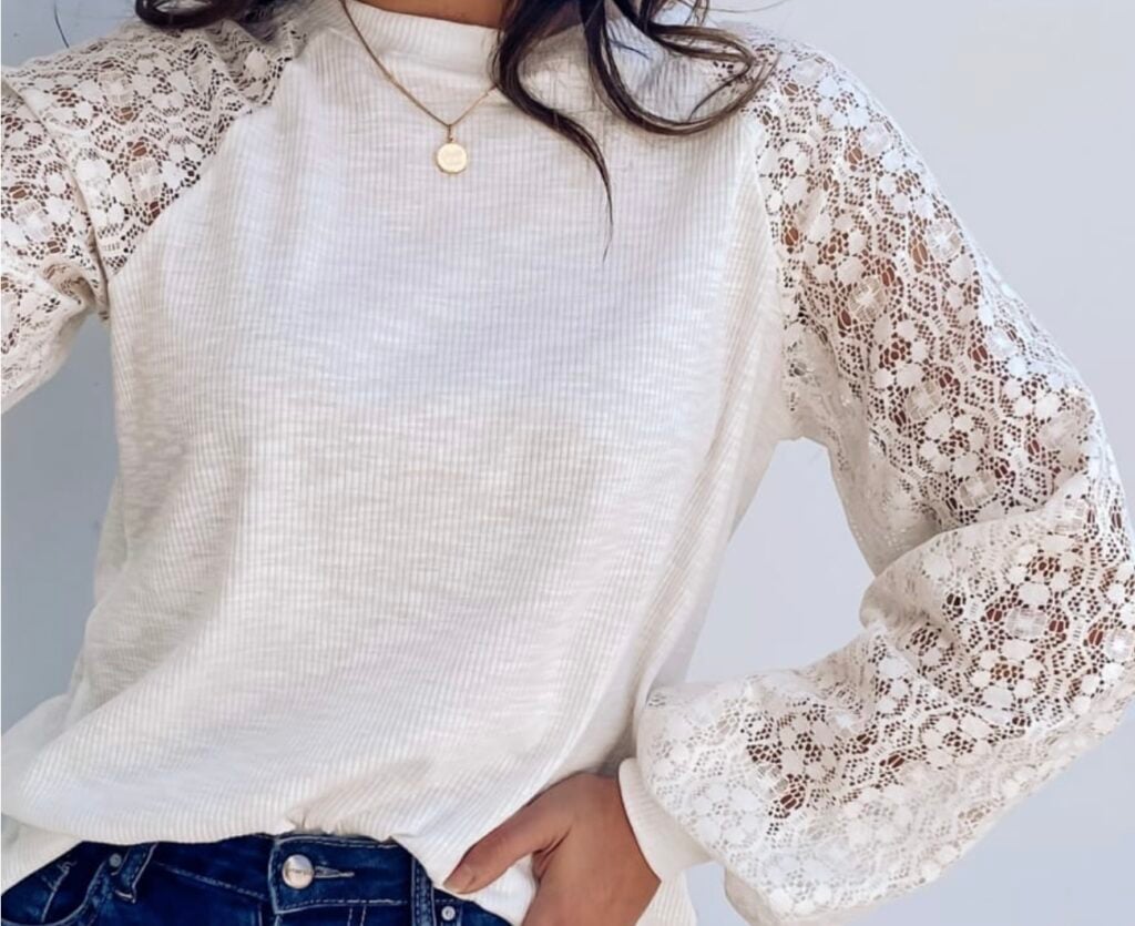 raglan lace sleeves