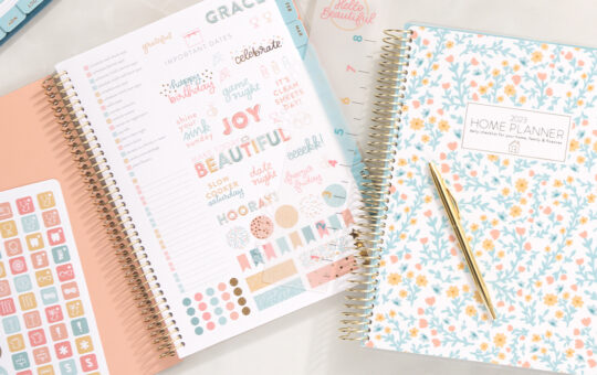 2023 Home Planner Floral with stickers