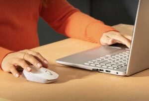 logitech wireless mouse white