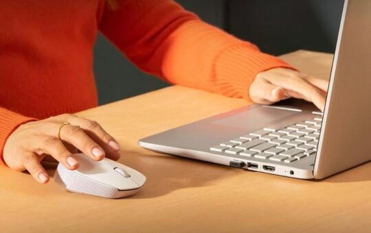 logitech wireless mouse white