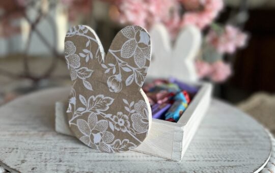 DIY Dollar Tree Easter Candy Tray