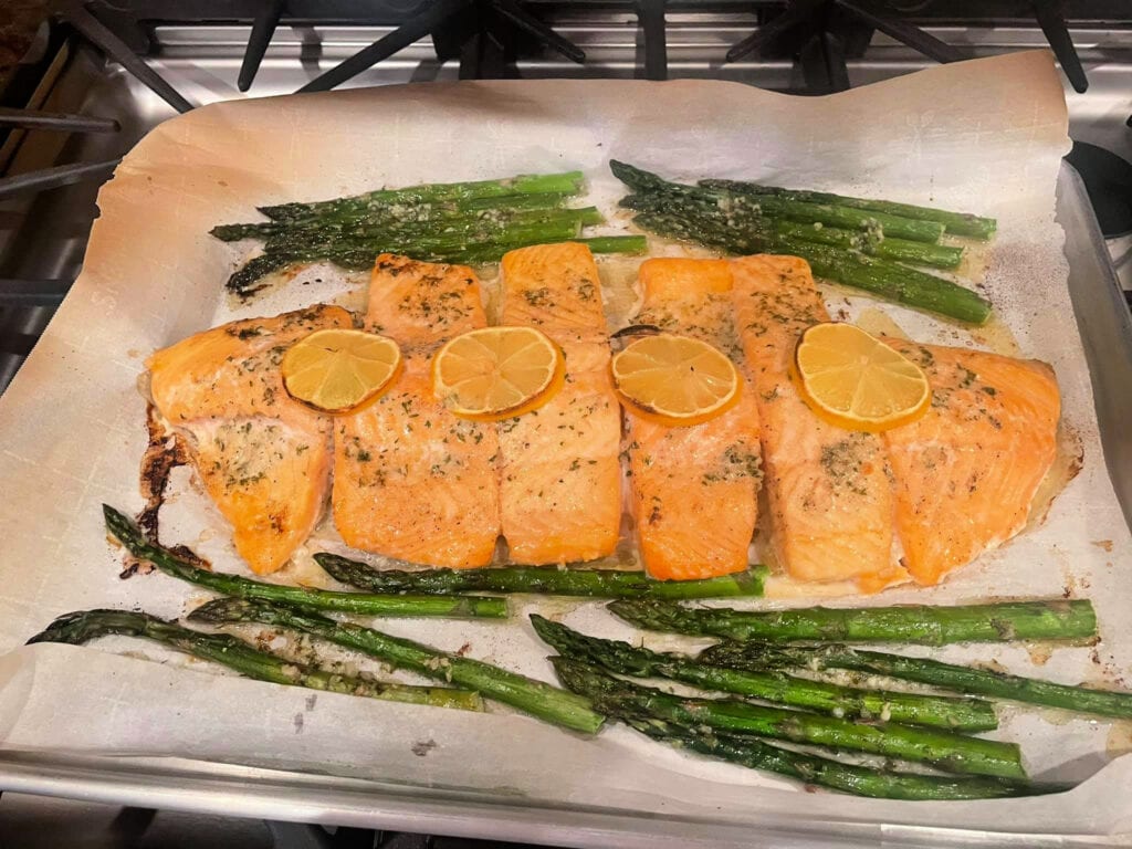 salmon sheet pan recipe