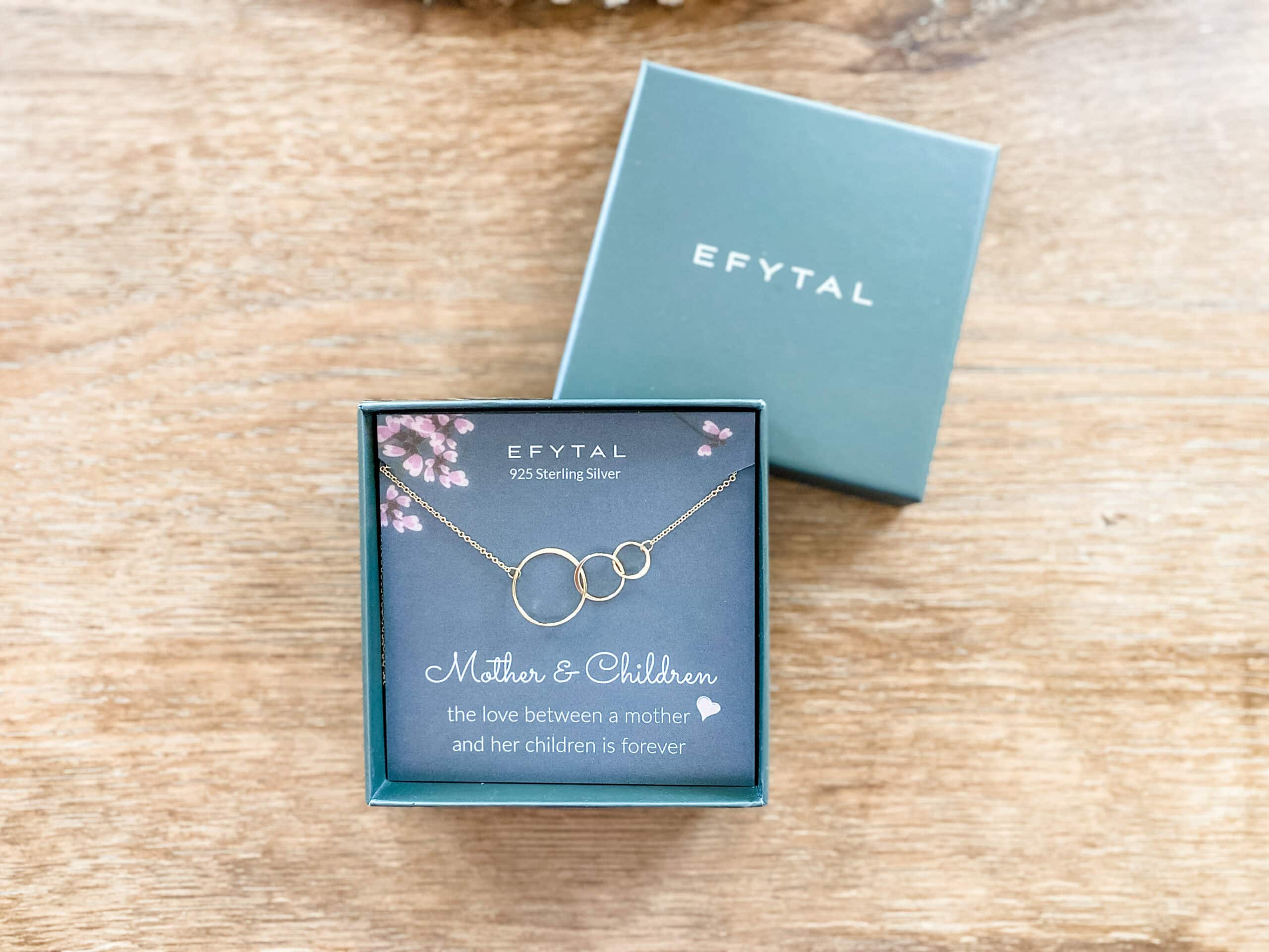 interlocking circle necklace for mom of 2