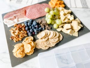 mini charcuterie boxes