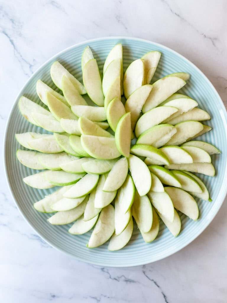 sliced apples on plate