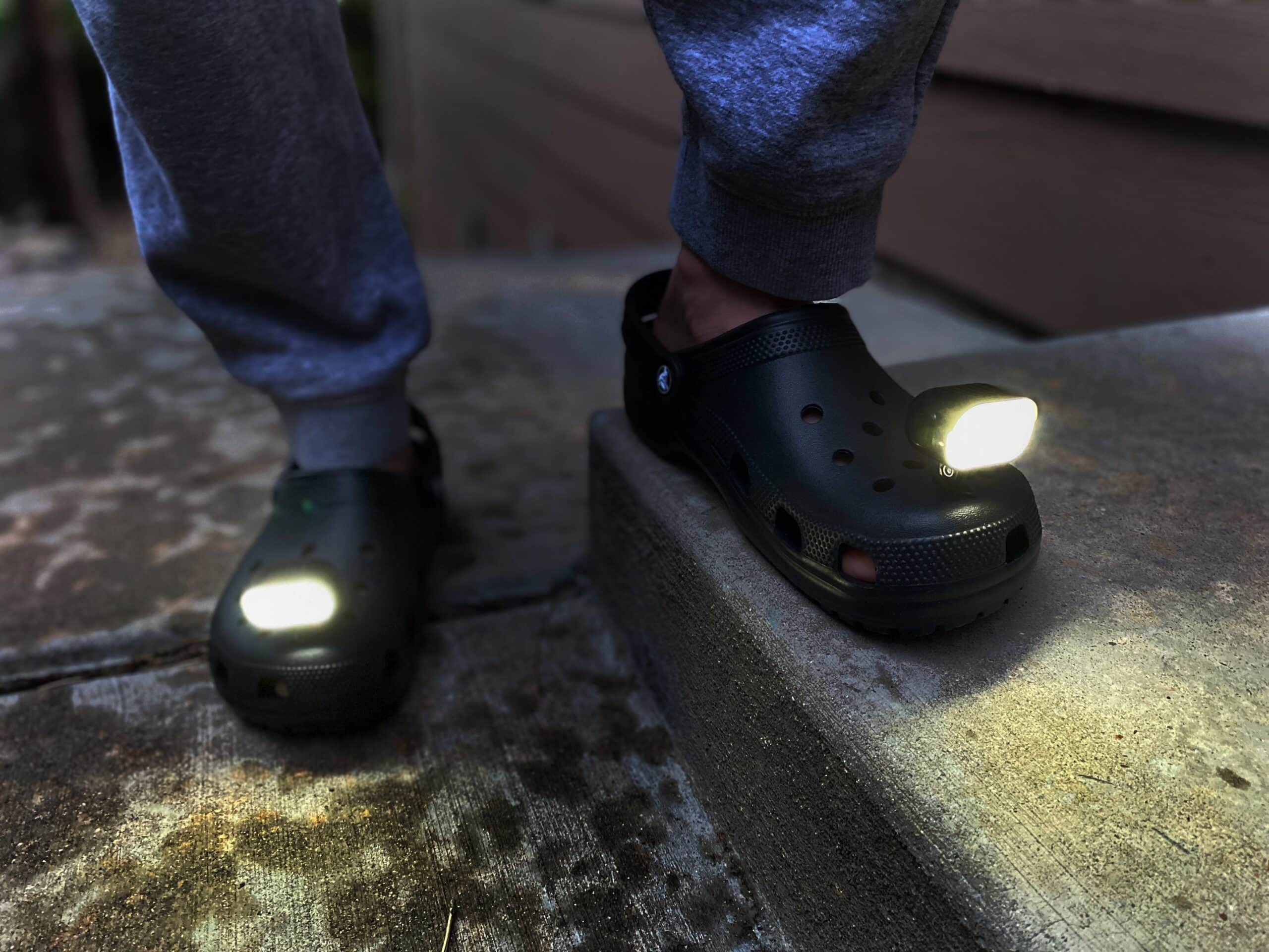 lights on shoes 
