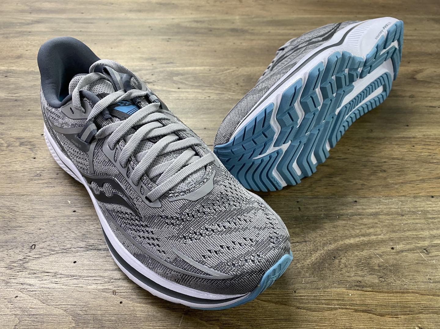 saucony