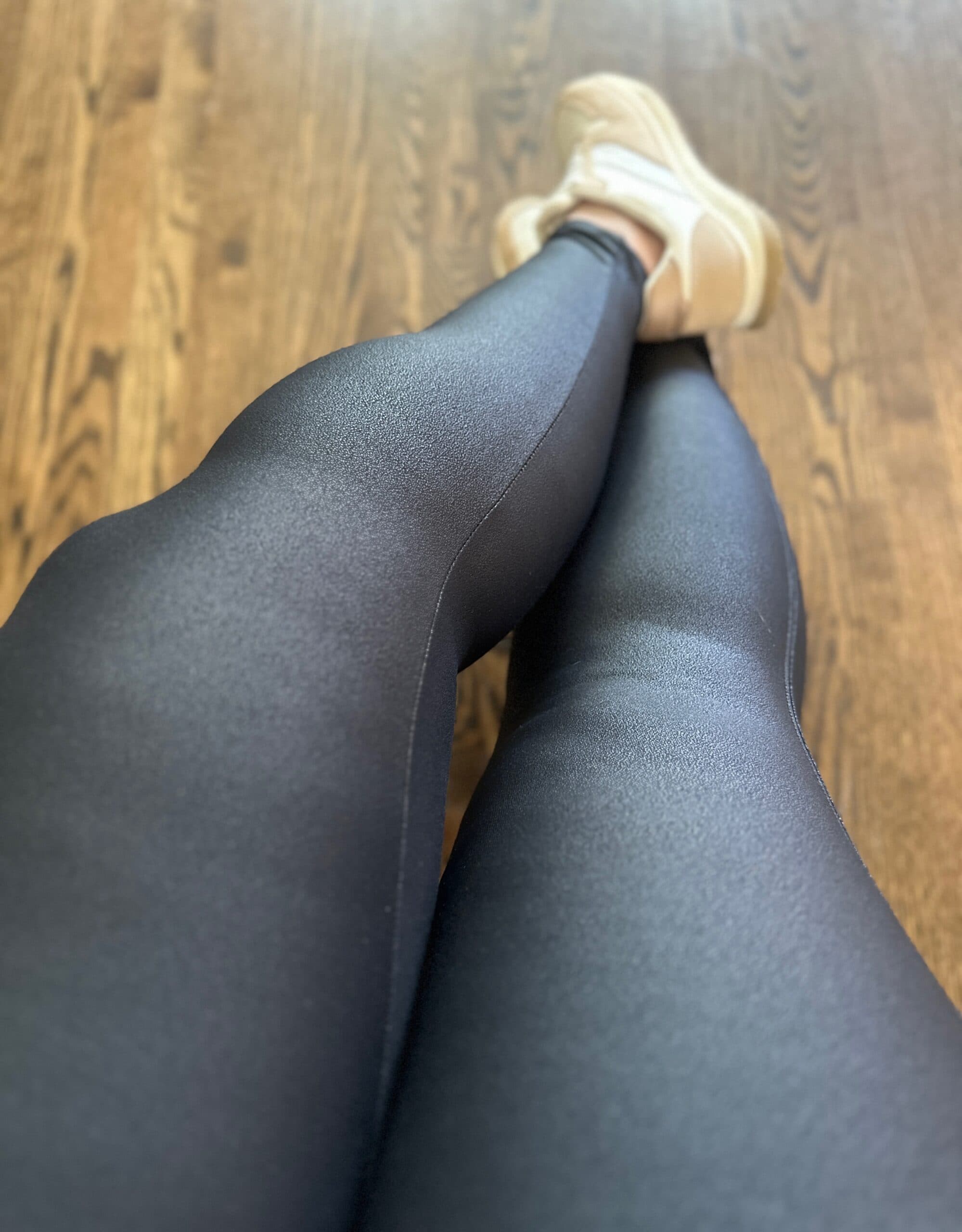 what shoes to wear with leggings 