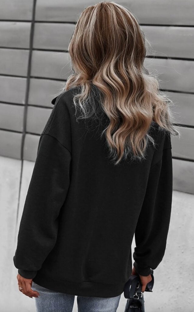 black pullover 
