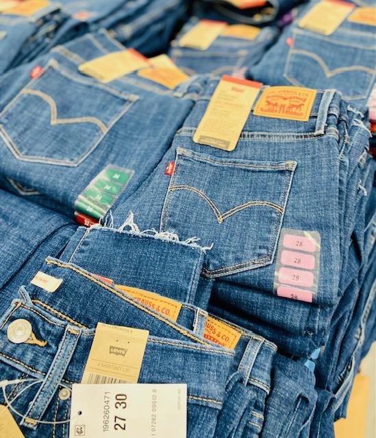Levis