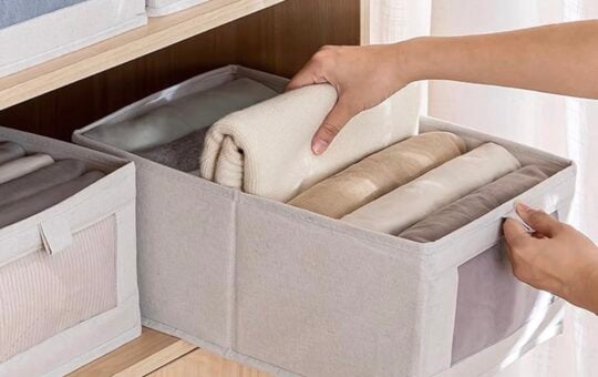 how to organize your closet
