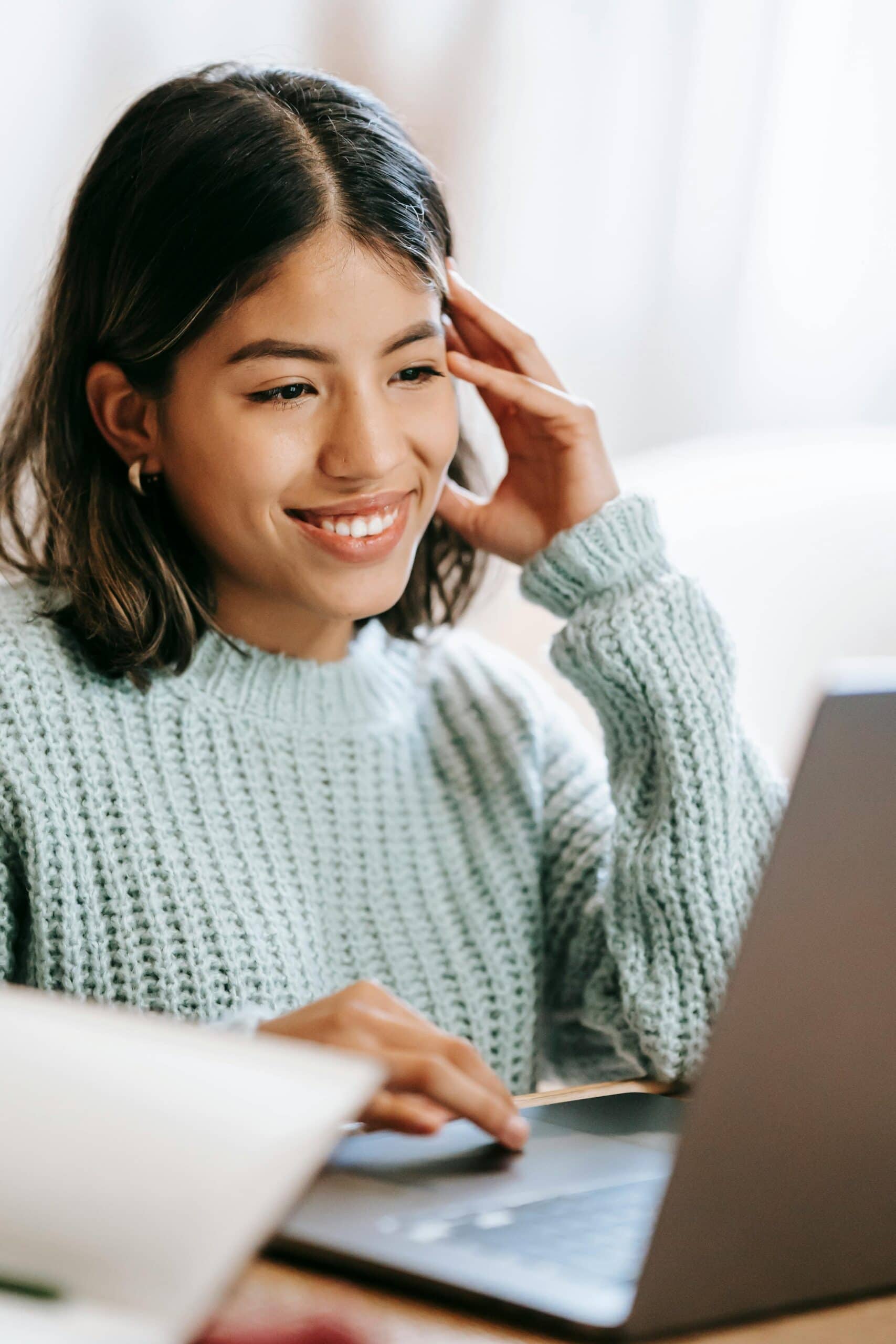 woman on laptop