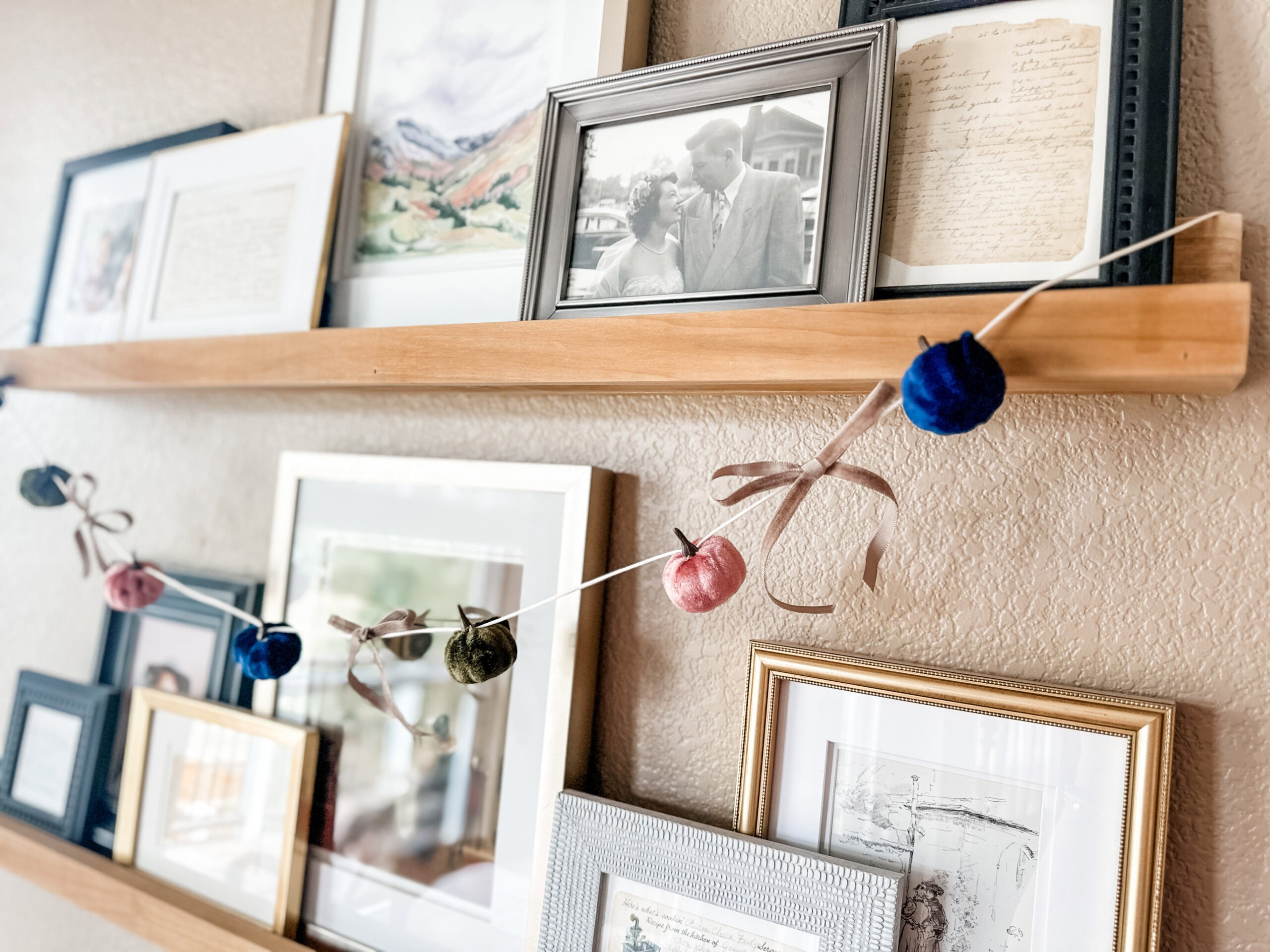 Velvet Pumpkin Garland 