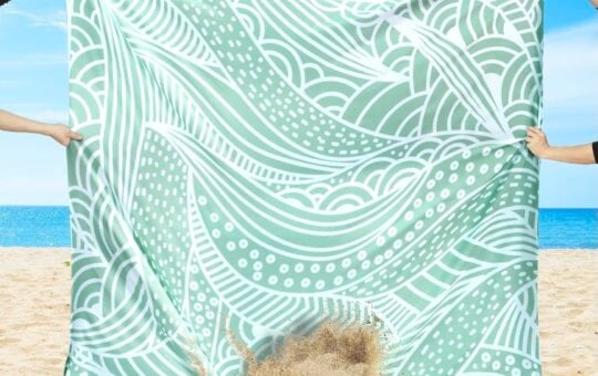 HIHOHO Beach Blanket Waterproof Sandproof Beach Mat
