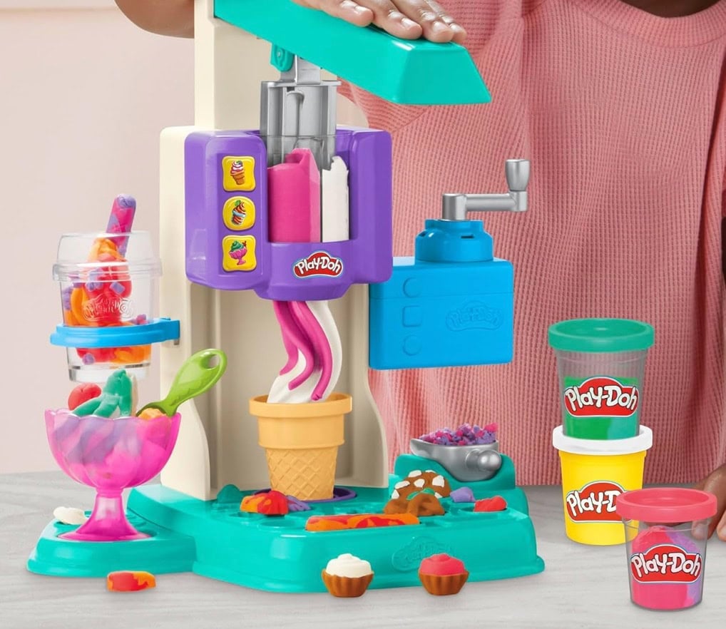 Play-Doh Rainbow Swirl Ice Cream Playset rainbow swirl play-doh set