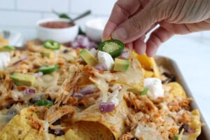 chicken sheet pan nachos