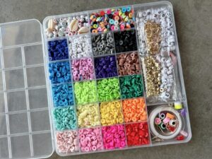 bracelet making kit