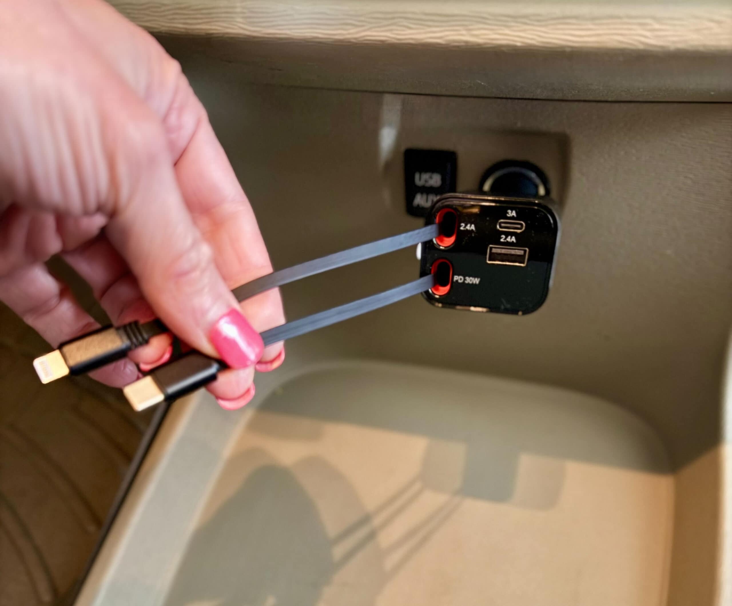 joyroom-charger-cords car charger